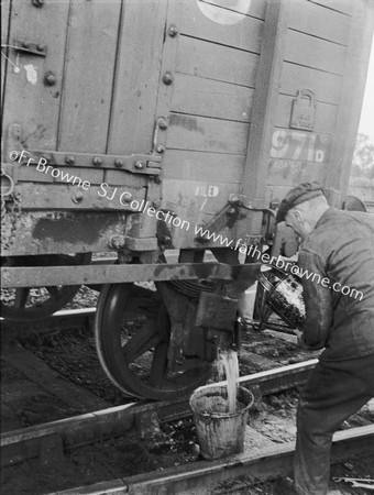 FILLING THE OIL TANKS